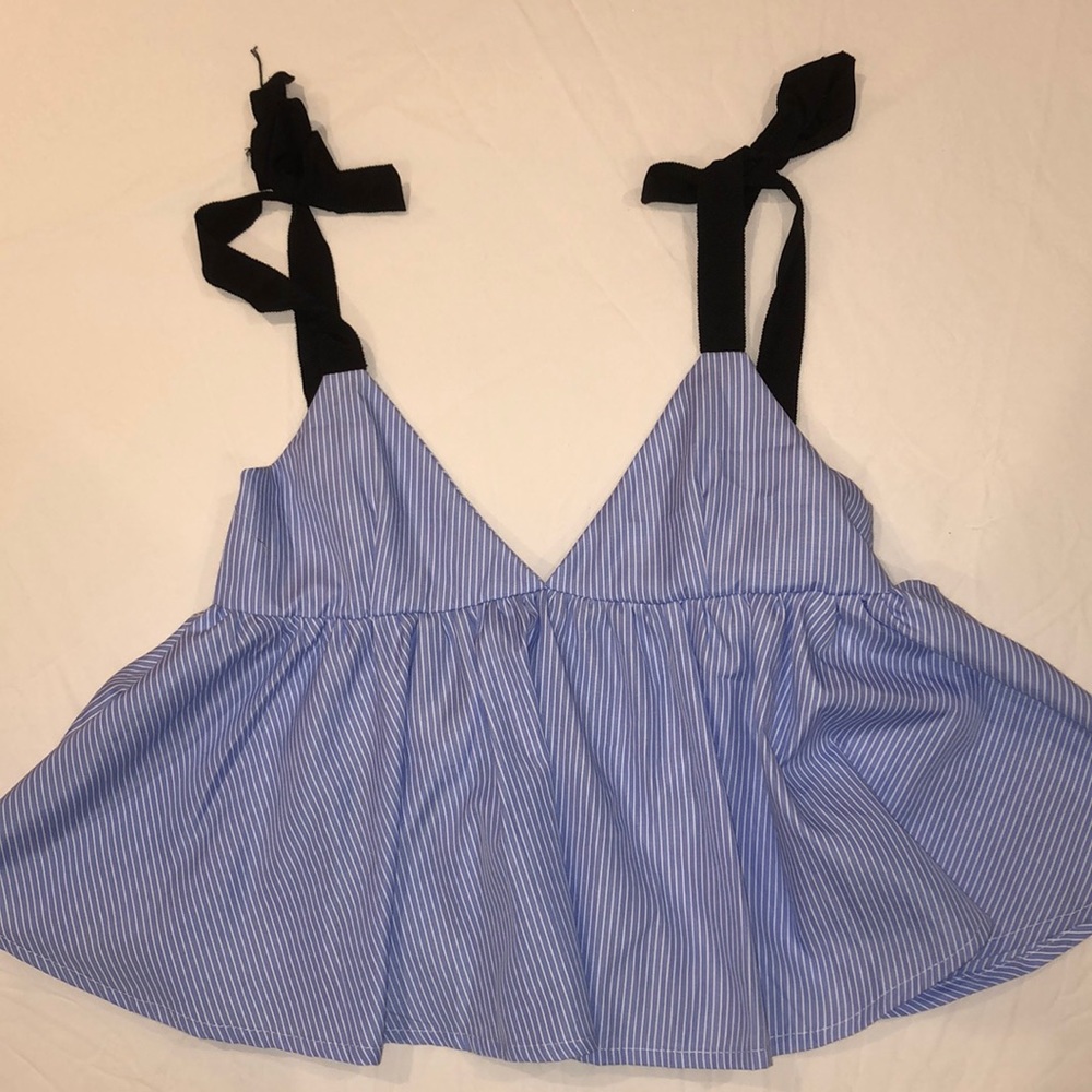 Cute flowy blue tank! Size XS/S